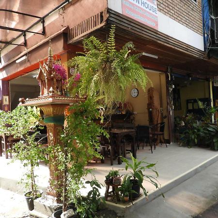 P'Lyn House Hotel Chiang Mai Exterior photo